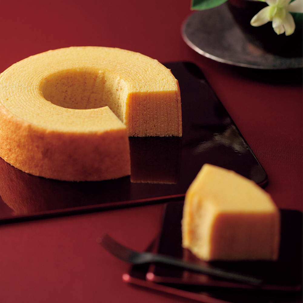 FLOWER しっとりコクのバウムクーヘン(木箱入り)(Parfait)